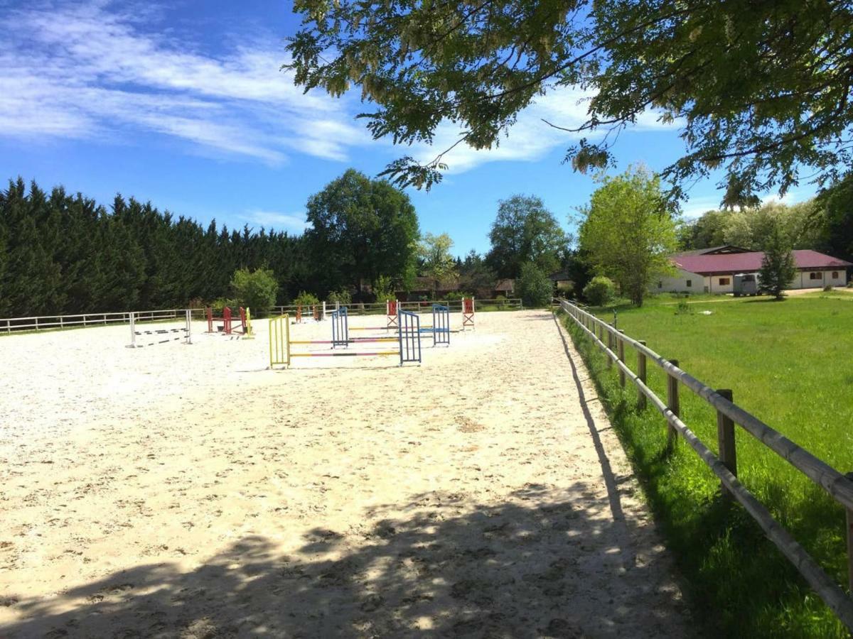 Gite Ecuries Vineuil Jump 6 Personnes ภายนอก รูปภาพ